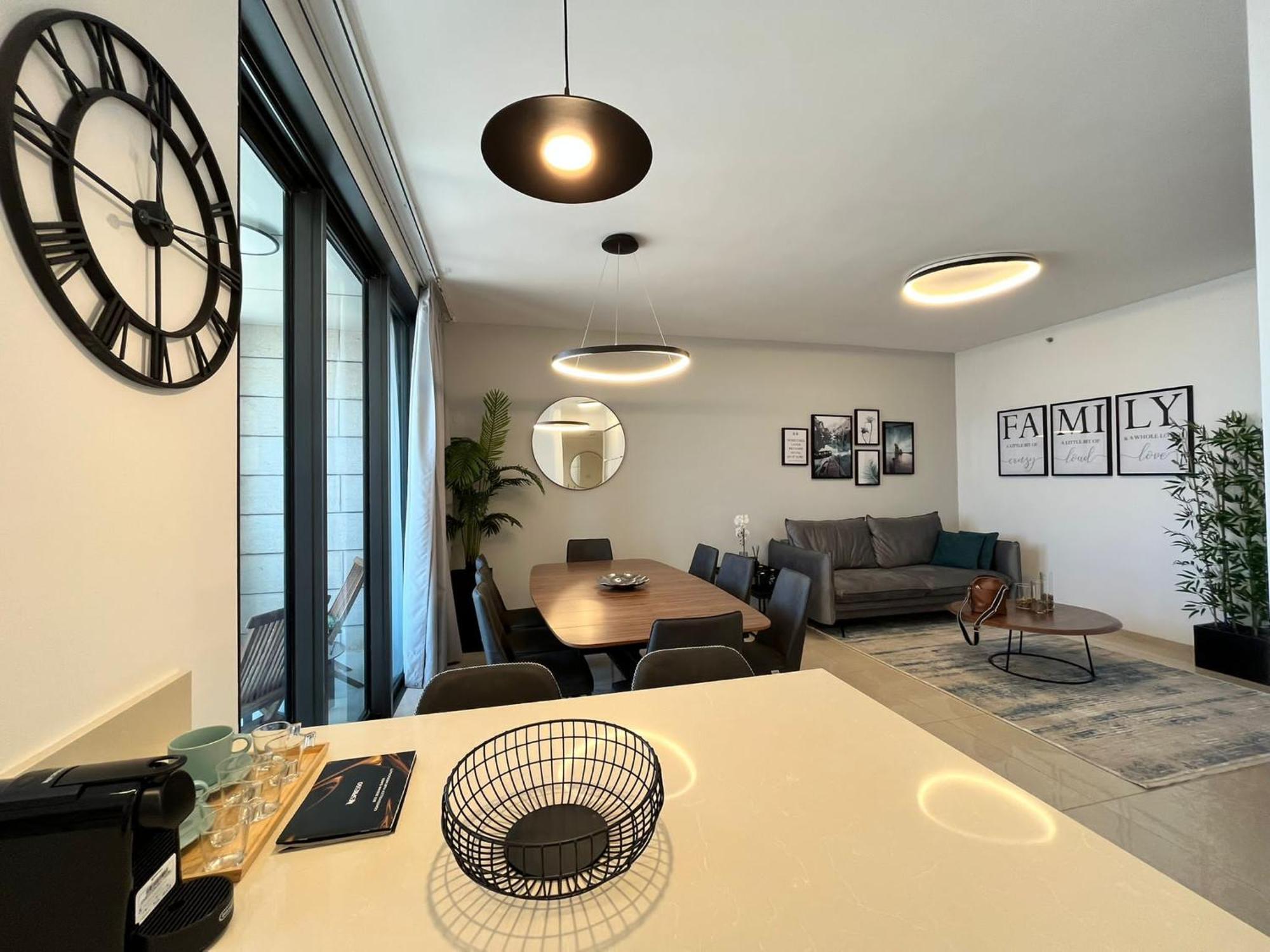New Luxuries 3 bedroom apartment in J TOWER Jeruzalem Buitenkant foto